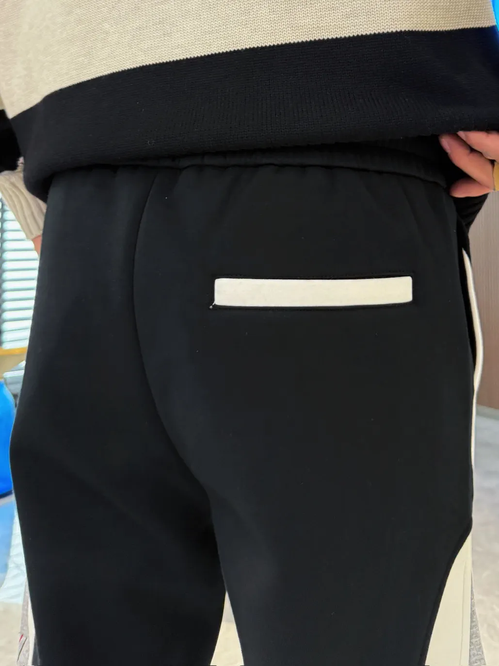 Balenciaga 🆕2026 Autumn and Winter New Arrival Casual Pants! The official website will be released simultaneously. Brand Classic LOGO casual pants, customized fabrics, excellent comfort and strong touch. Highly recognisable, perfect appearance and craftsmanship. Size:M-3XL